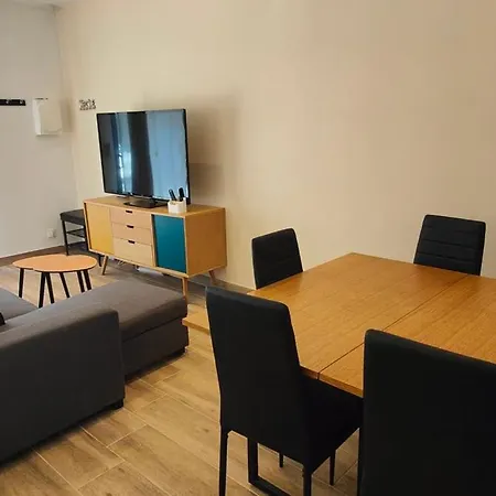 Charming 3 With Terrace In Saint-raphael
