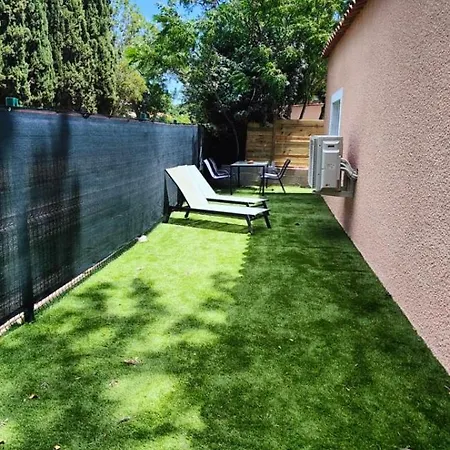 아파트 Charming 3 With Terrace In Saint-raphael *